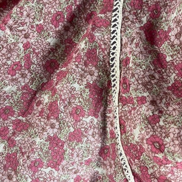 Urban Outfitters Women's Floral Blouse Mesh Sleeve Top Pleated Pink Rose Small - Picture 7 of 13